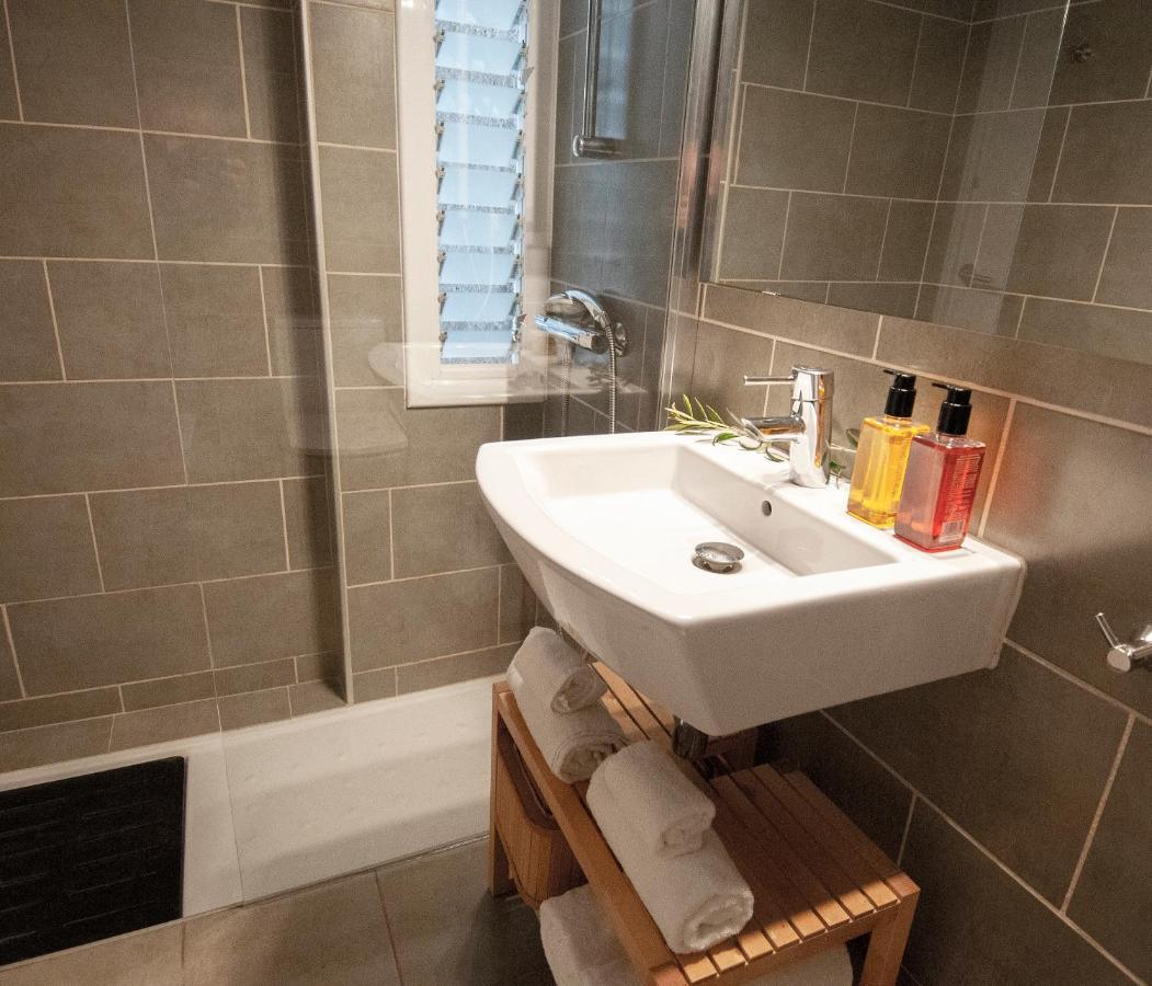 Casa Blanca Beach Apartment 托里代巴拉 外观 照片